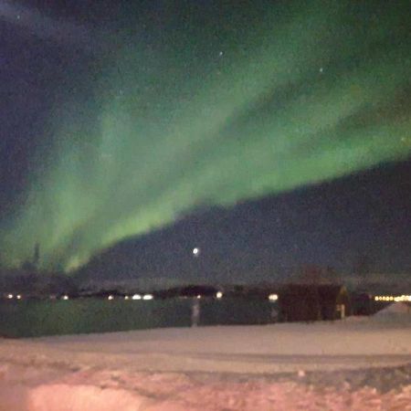 Nydelig Utsikt, Egen Leilighet Med To Parkeringer Movik  外观 照片